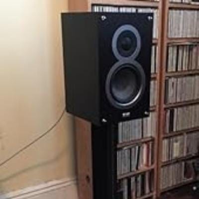 ELAC B5 Debut